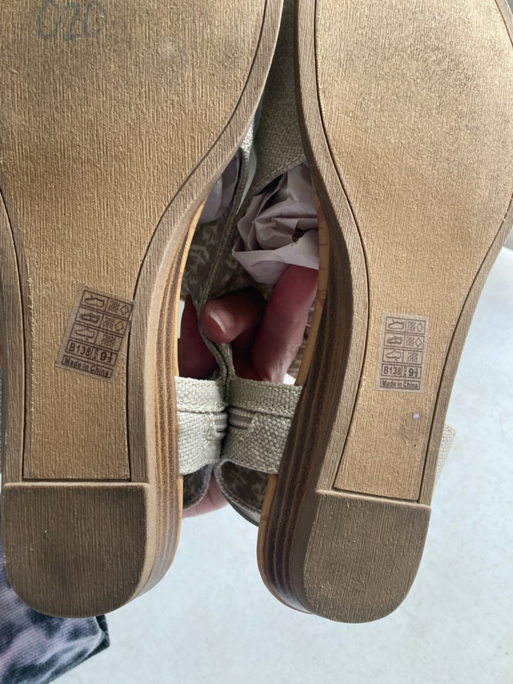 Blowfish Malibu Canvas Open-Toe Ankle Sandals in Beige NWOT - Picture 6 of 8